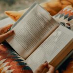 ‘마음 돌봄’ 시대, 일상 속 스트레스 관리 루틴이 바꾼 건강 풍경 person reading book on brown and beige textile