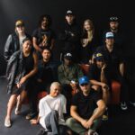 “나만의 소셜 크루가 건강 지켜준다!”…함께하는 액티비티로 활력을 a group of people posing for a photo